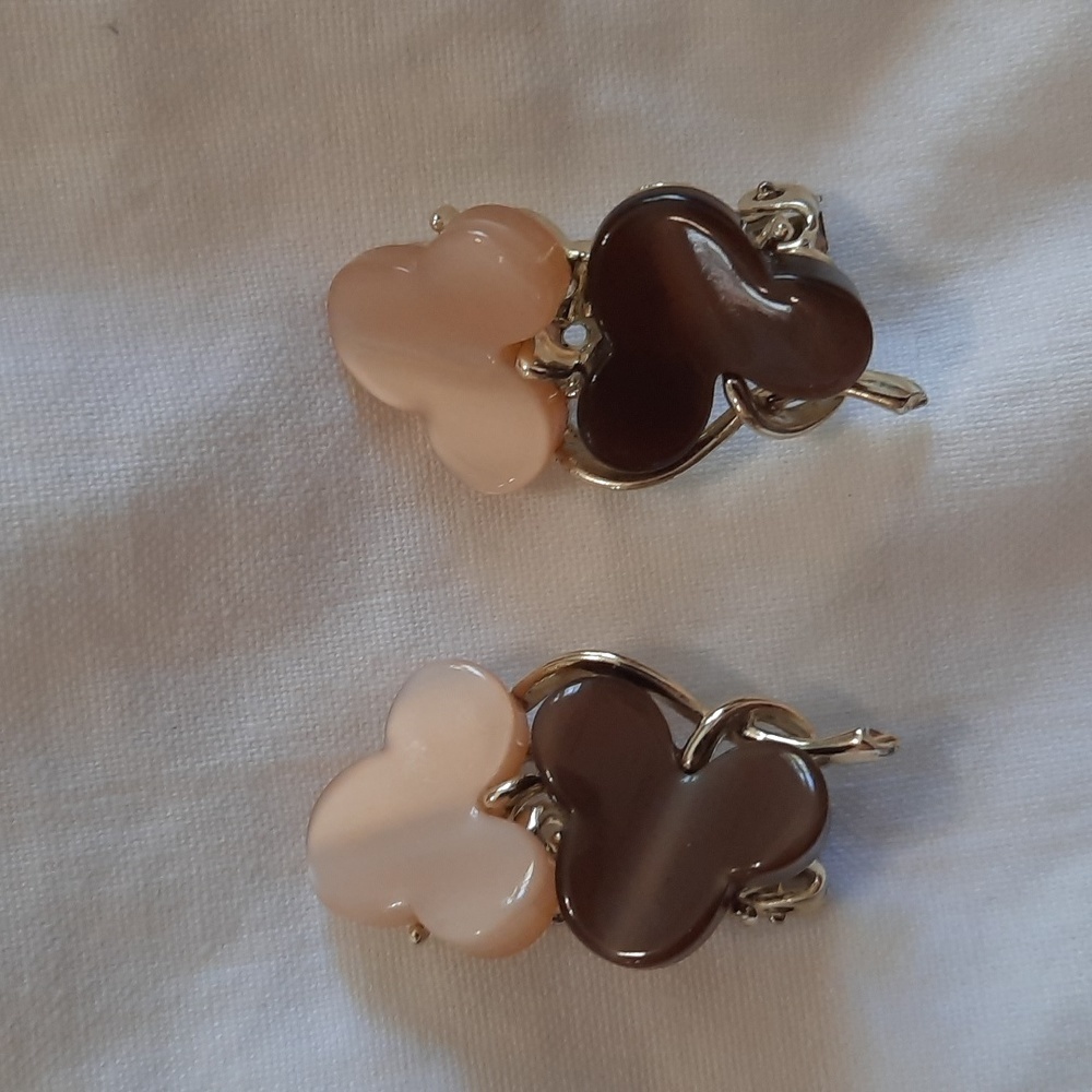 Brown and cream neutral colored clip on earrings - Picture 1 of 5